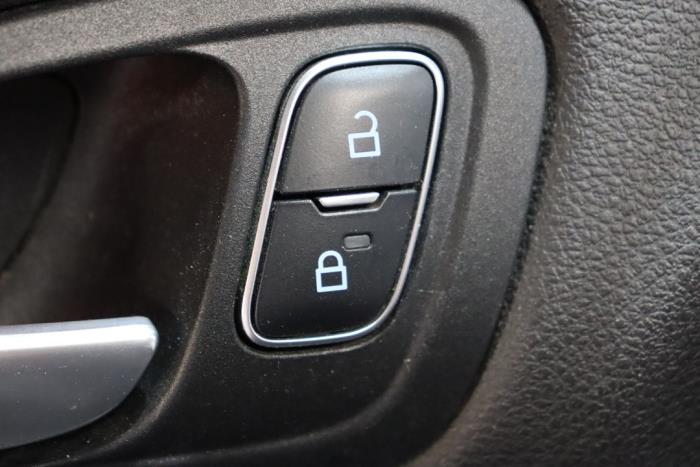 Ford Focus 3 Wagon 1.0 Ti-VCT EcoBoost 12V 125 Sloopvoertuig (2015, Grijs)