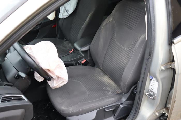 Ford Focus 3 Wagon 1.0 Ti-VCT EcoBoost 12V 125 Sloopvoertuig (2015, Grijs)