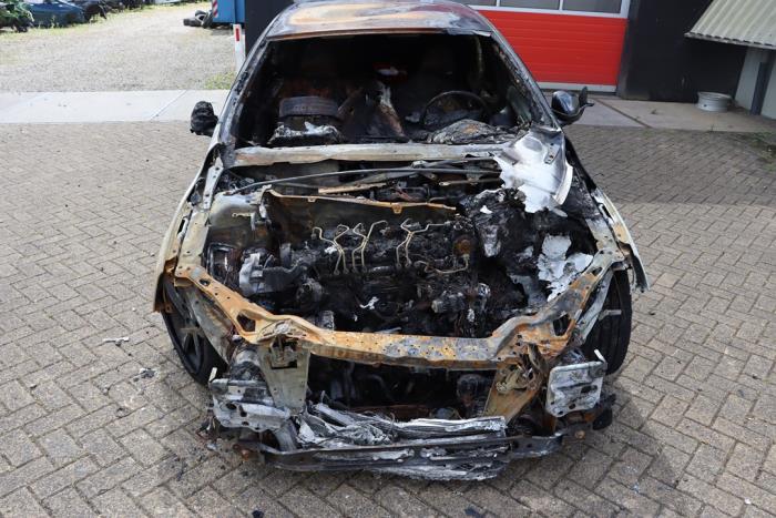 Volvo V60 I 2.4 D6 20V AWD Twin Engine Plug-in Hybrid Sloopvoertuig (2015, Metallic, Blauw)