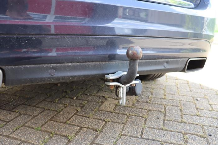 Volvo V60 I 2.4 D6 20V AWD Twin Engine Plug-in Hybrid Sloopvoertuig (2015, Metallic, Blauw)