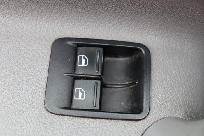 Volkswagen Caddy III 2.0 SDI Sloopvoertuig (2009, Metallic, Zilvergrijs)