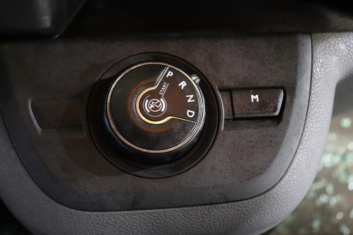 Peugeot Expert 2.0 Blue HDi 180 16V Sloopvoertuig (2018, Grijs)