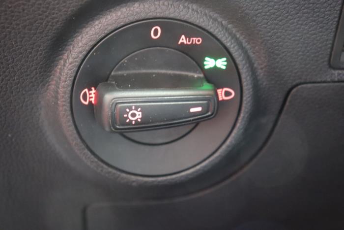 Seat Ibiza V 1.0 12V Sloopvoertuig (2018, Zwart)