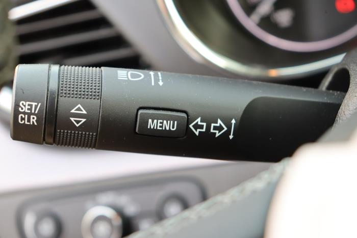 Opel Mokka/Mokka X X 1.4 Turbo 16V 4x2 Sloopvoertuig (2017, Grijs)