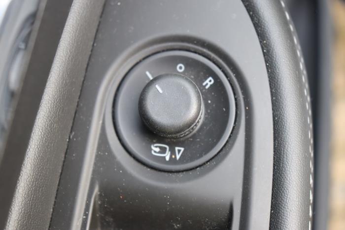 Opel Mokka/Mokka X X 1.4 Turbo 16V 4x2 Sloopvoertuig (2017, Grijs)