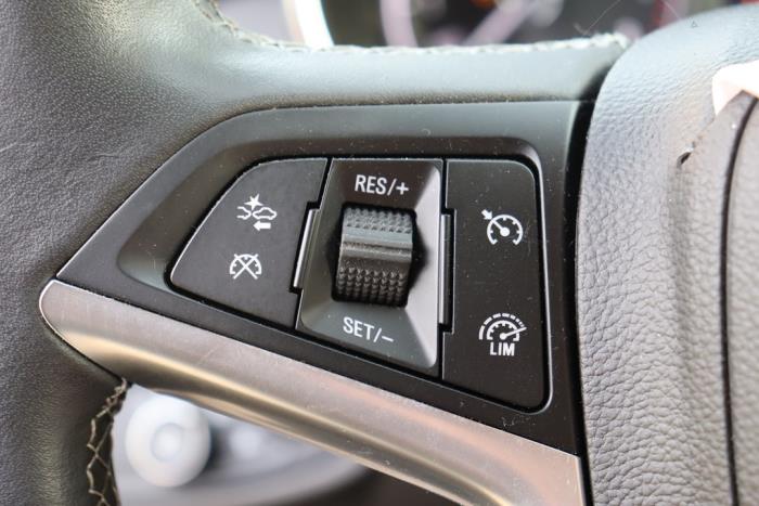 Opel Mokka/Mokka X X 1.4 Turbo 16V 4x2 Sloopvoertuig (2017, Grijs)