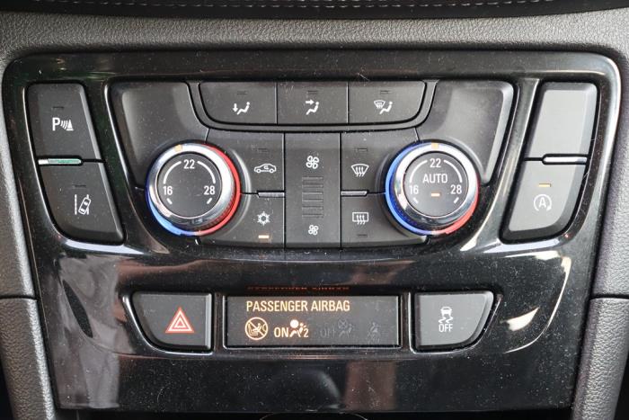 Opel Mokka/Mokka X X 1.4 Turbo 16V 4x2 Sloopvoertuig (2017, Grijs)