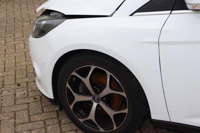 Ford Focus 3 Wagon 1.6 SCTi 16V Sloopvoertuig (2013, Wit)