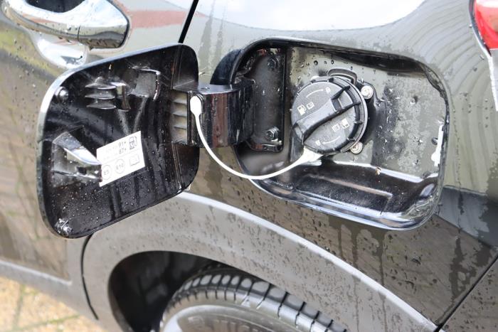 Kia Stonic 1.0i T-GDi 12V Eco-Dynamics+ Sloopvoertuig (2023, Zwart)