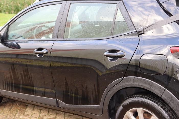 Kia Stonic 1.0i T-GDi 12V Eco-Dynamics+ Sloopvoertuig (2023, Zwart)