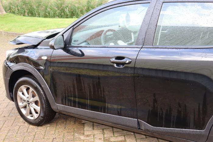 Kia Stonic 1.0i T-GDi 12V Eco-Dynamics+ Sloopvoertuig (2023, Zwart)