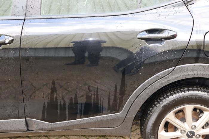 Kia Stonic 1.0i T-GDi 12V Eco-Dynamics+ Sloopvoertuig (2023, Zwart)