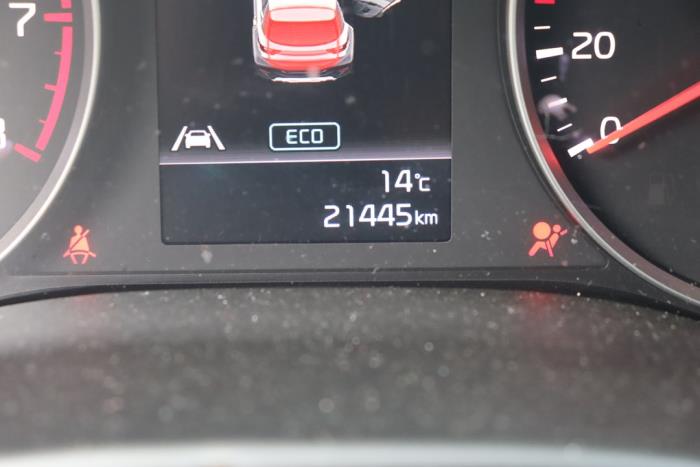 Kia Stonic 1.0i T-GDi 12V Eco-Dynamics+ Sloopvoertuig (2023, Zwart)