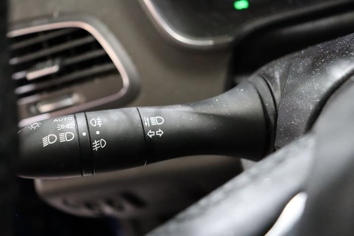 Renault Megane IV 1.3 TCe 140 16V Sloopvoertuig (2022, Blauw)