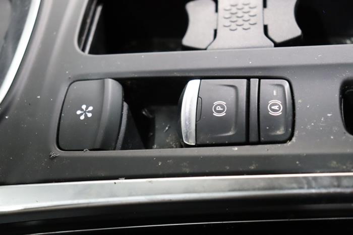 Renault Megane IV 1.3 TCe 140 16V Sloopvoertuig (2022, Blauw)