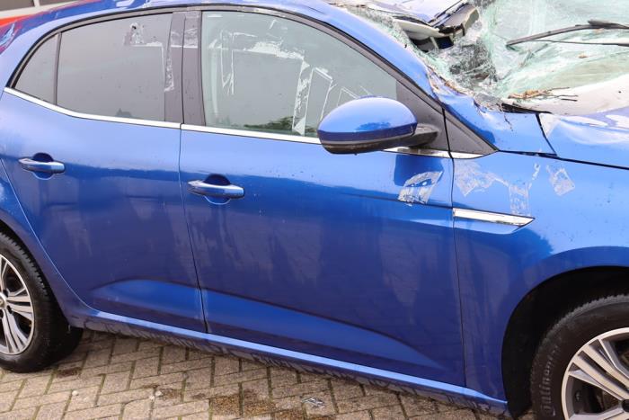 Renault Megane IV 1.3 TCe 140 16V Sloopvoertuig (2022, Blauw)