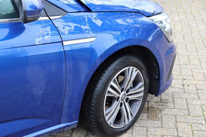 Renault Megane IV 1.3 TCe 140 16V Sloopvoertuig (2022, Blauw)