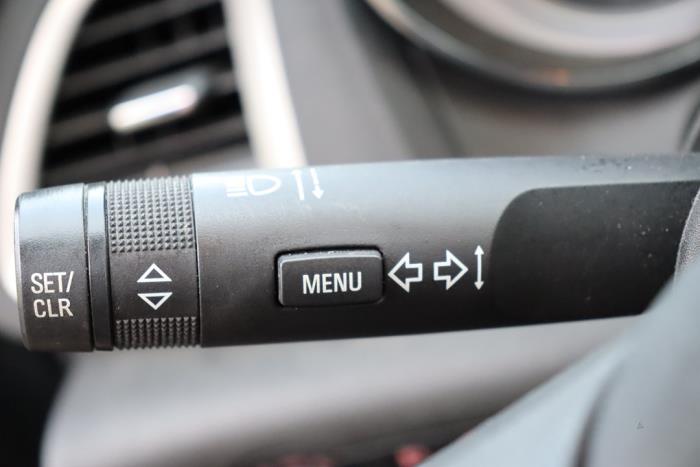 Opel Astra J Sports Tourer 1.7 CDTi 16V Sloopvoertuig (2013, Grijs)