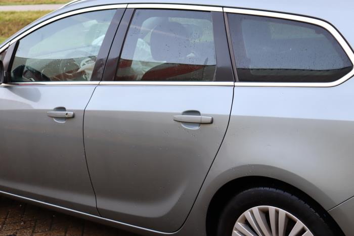 Opel Astra J Sports Tourer 1.7 CDTi 16V Sloopvoertuig (2013, Grijs)