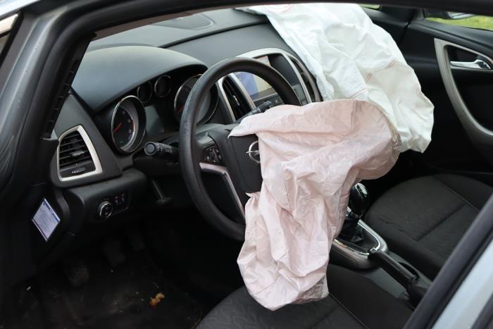 Opel Astra J Sports Tourer 1.7 CDTi 16V Sloopvoertuig (2013, Grijs)