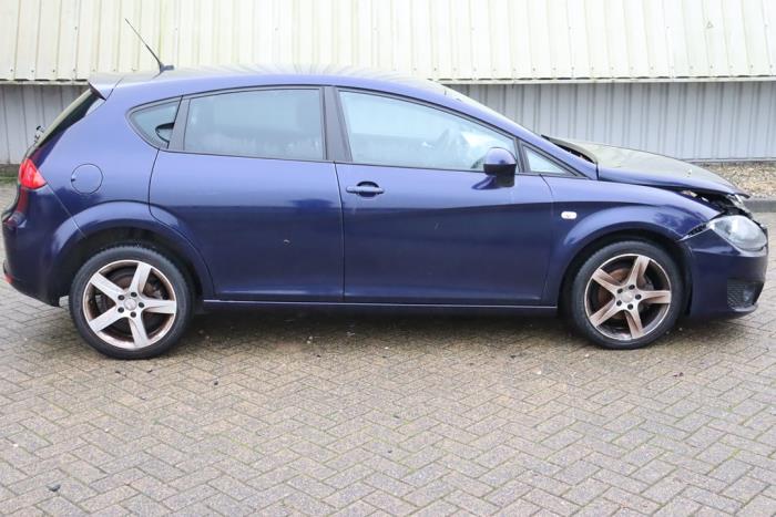 Seat Leon 1.6 TDI 16V 105 Sloopvoertuig (2010, Blauw)