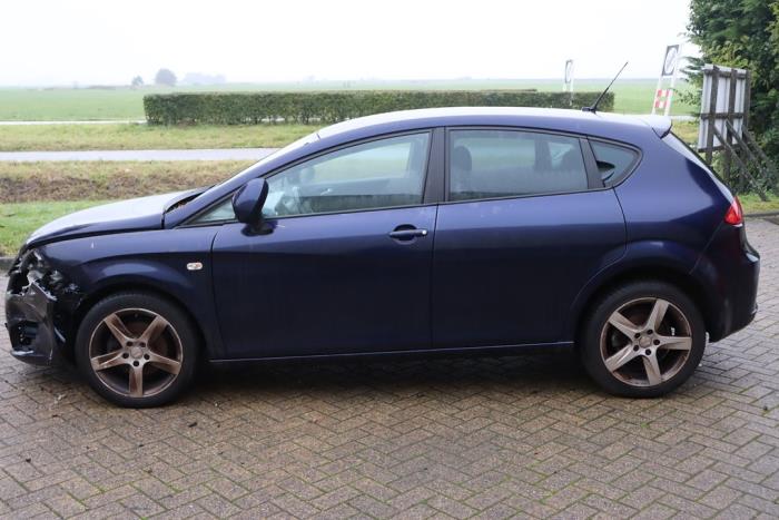 Seat Leon 1.6 TDI 16V 105 Sloopvoertuig (2010, Blauw)
