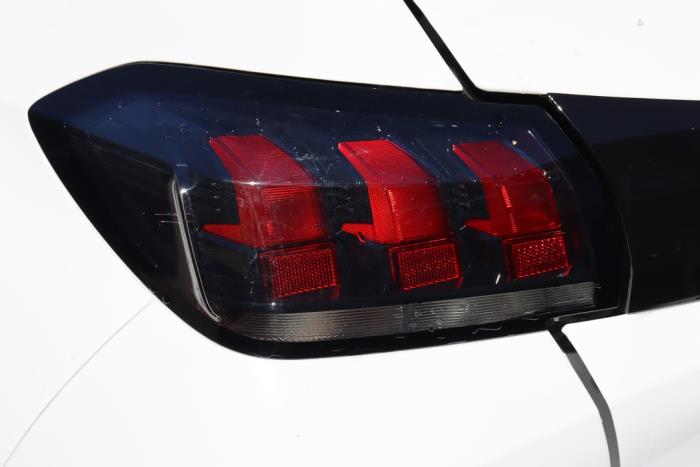 Peugeot 208 II e-208 50 kWh Sloopvoertuig (2023, Wit)