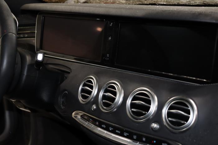 Mercedes S AMG 5.5 S-63 AMG V8 32V Biturbo 4-Matic Sloopvoertuig (2016, Grijs)