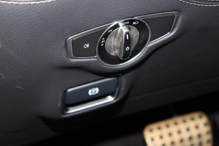 Mercedes S AMG 5.5 S-63 AMG V8 32V Biturbo 4-Matic Sloopvoertuig (2016, Grijs)