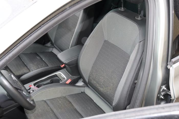 Opel Astra K 1.2 Turbo 12V Sloopvoertuig (2021, Grijs)