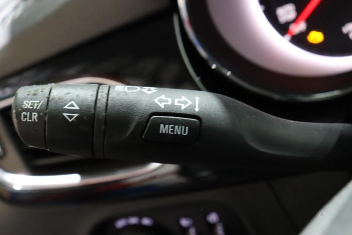 Opel Astra K 1.2 Turbo 12V Sloopvoertuig (2021, Grijs)