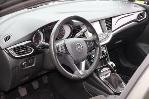 Opel Astra K 1.2 Turbo 12V Sloopvoertuig (2021, Grijs)