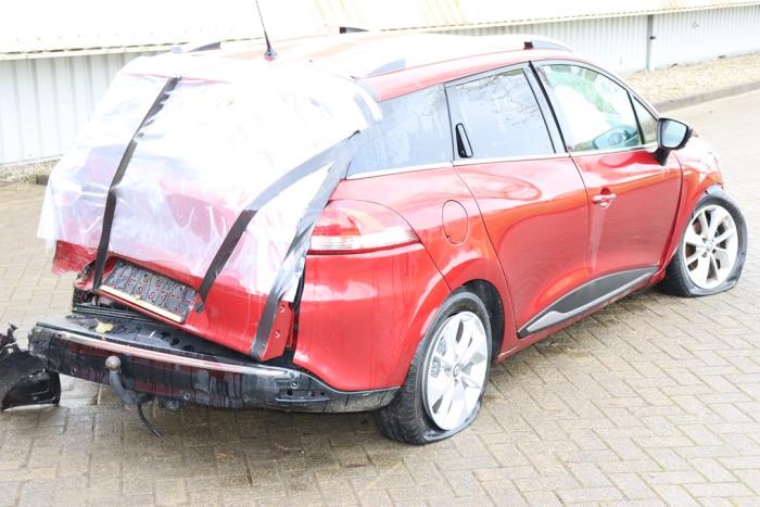 Renault Clio IV Estate/Grandtour 0.9 Energy TCE 90 12V Sloopvoertuig (2017, Rood)