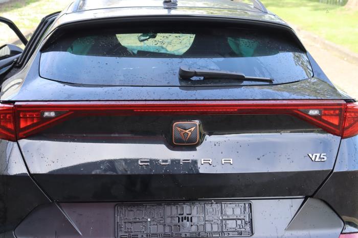 Cupra Formentor 2.5 VZ5 16V 4Drive Sloopvoertuig (2022, Metallic, Zwart)