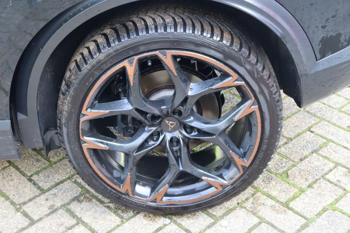 Cupra Formentor 2.5 VZ5 16V 4Drive Sloopvoertuig (2022, Metallic, Zwart)