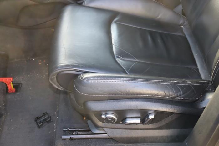 Audi Q7 3.0 TDI V6 24V e-tron plug-in hybrid Sloopvoertuig (2016, Metallic, Zilvergrijs)