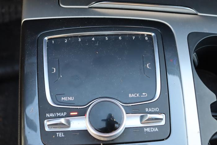 Audi Q7 3.0 TDI V6 24V e-tron plug-in hybrid Sloopvoertuig (2016, Metallic, Zilvergrijs)