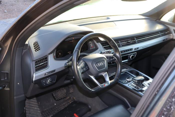 Audi Q7 3.0 TDI V6 24V e-tron plug-in hybrid Sloopvoertuig (2016, Metallic, Zilvergrijs)