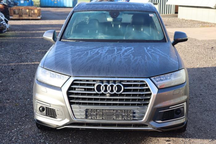 Audi Q7 3.0 TDI V6 24V e-tron plug-in hybrid Sloopvoertuig (2016, Metallic, Zilvergrijs)