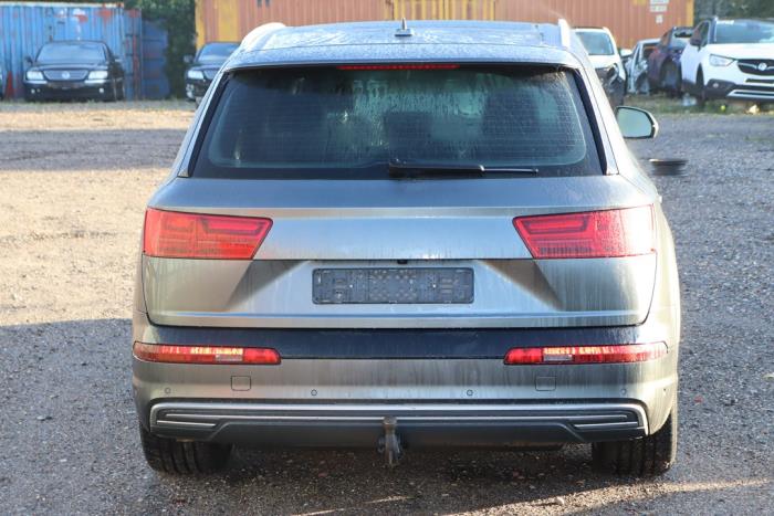 Audi Q7 3.0 TDI V6 24V e-tron plug-in hybrid Sloopvoertuig (2016, Metallic, Zilvergrijs)