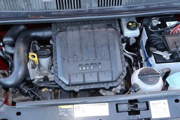 Volkswagen Up! 1.0 12V 60 Sloopvoertuig (2015, Rood)