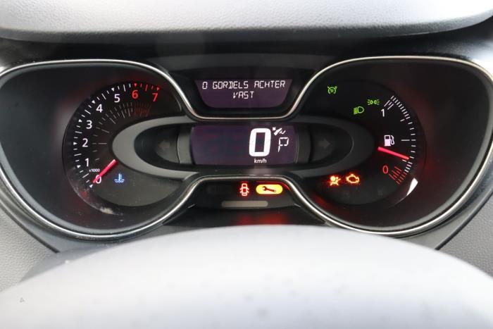 Renault Captur I 1.3 TCE 150 16V Sloopvoertuig (2019, Oranje)
