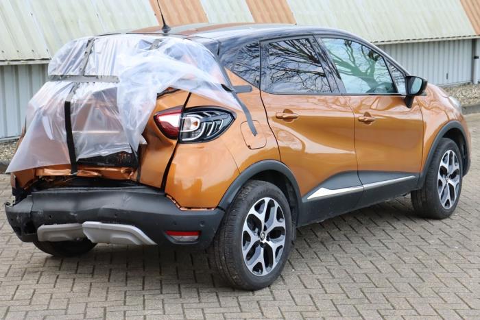Renault Captur I 1.3 TCE 150 16V Sloopvoertuig (2019, Oranje)