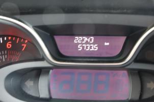 Renault Captur I 1.3 TCE 150 16V Sloopvoertuig (2019, Oranje)