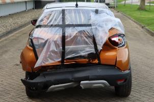 Renault Captur I 1.3 TCE 150 16V Sloopvoertuig (2019, Oranje)