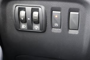 Renault Captur I 1.3 TCE 150 16V Sloopvoertuig (2019, Oranje)