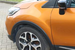 Renault Captur I 1.3 TCE 150 16V Sloopvoertuig (2019, Oranje)