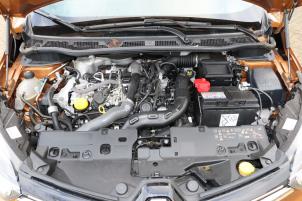 Renault Captur I 1.3 TCE 150 16V Sloopvoertuig (2019, Oranje)