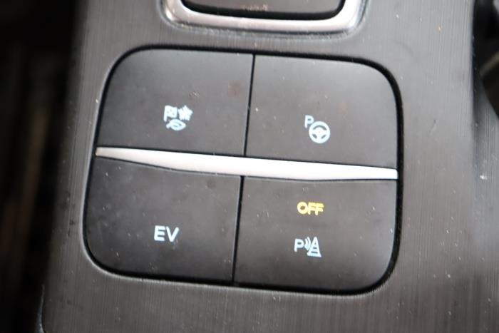 Ford Kuga III 2.5 PHEV 16V Sloopvoertuig (2022, Zwart)