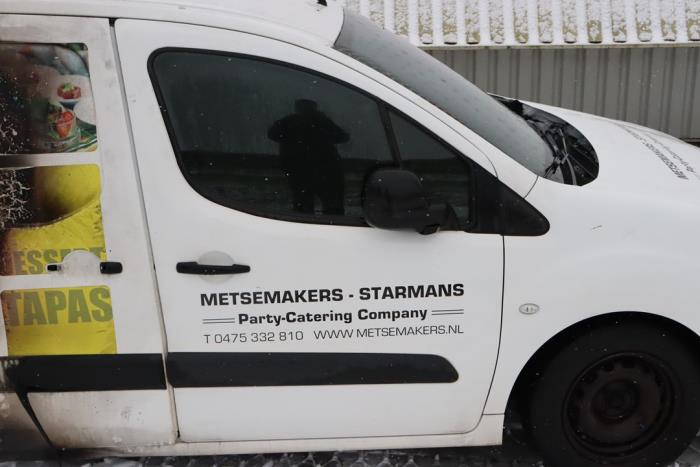 Peugeot Partner 1.6 HDI 75 Phase 2 Sloopvoertuig (2015, Graniet)